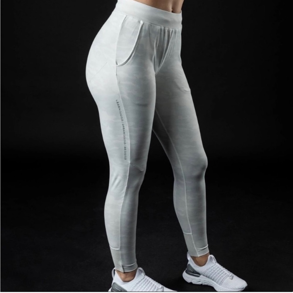 Alphalete Premium Pro Elite Joggers